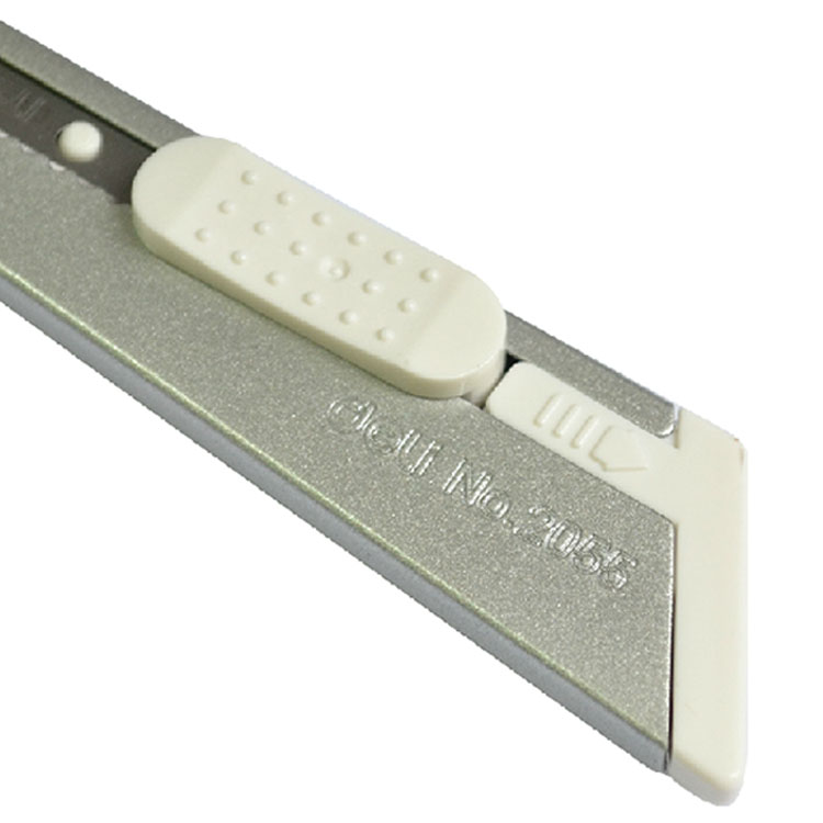 得力2055美工刀 小号创意 金属壳裁纸刀 壁纸刀 美工刀