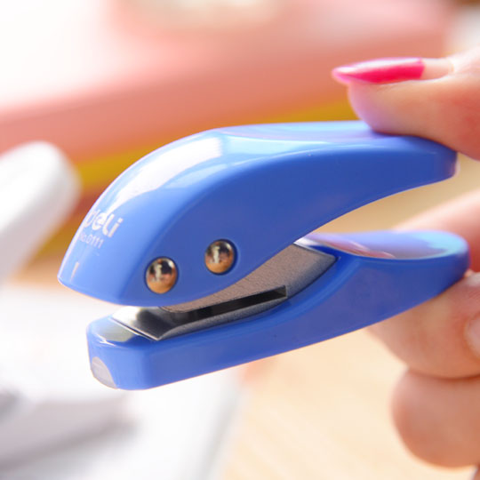 得力0111办公单孔打孔机 手动打洞机打孔器可打10张 圆孔孔径6mm